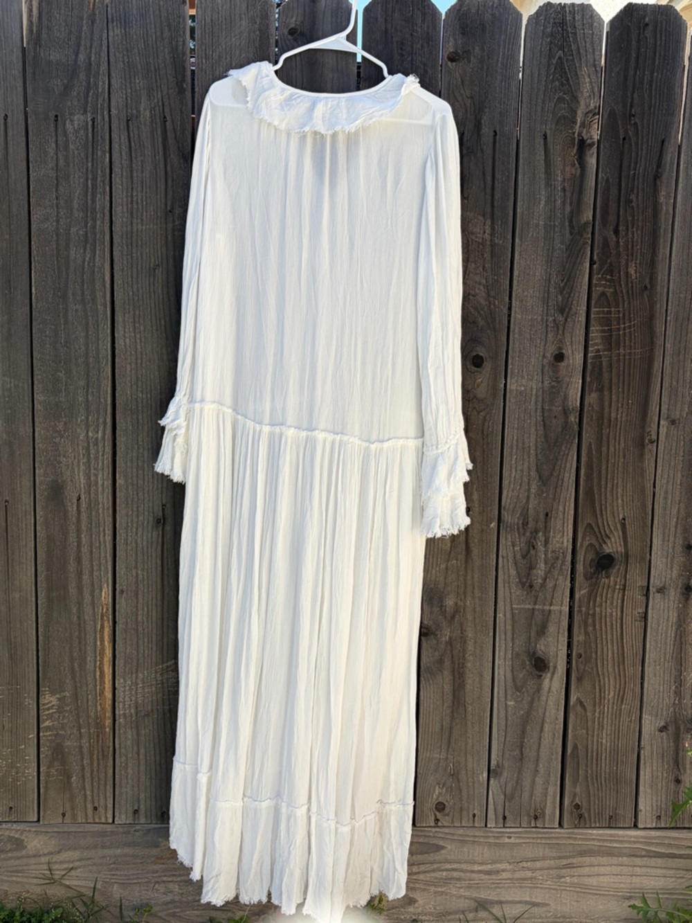 Free People White Boho Maxi Dress Medium Long Sleeve Ruffle Raw Hem Festival - Picture 10 of 10